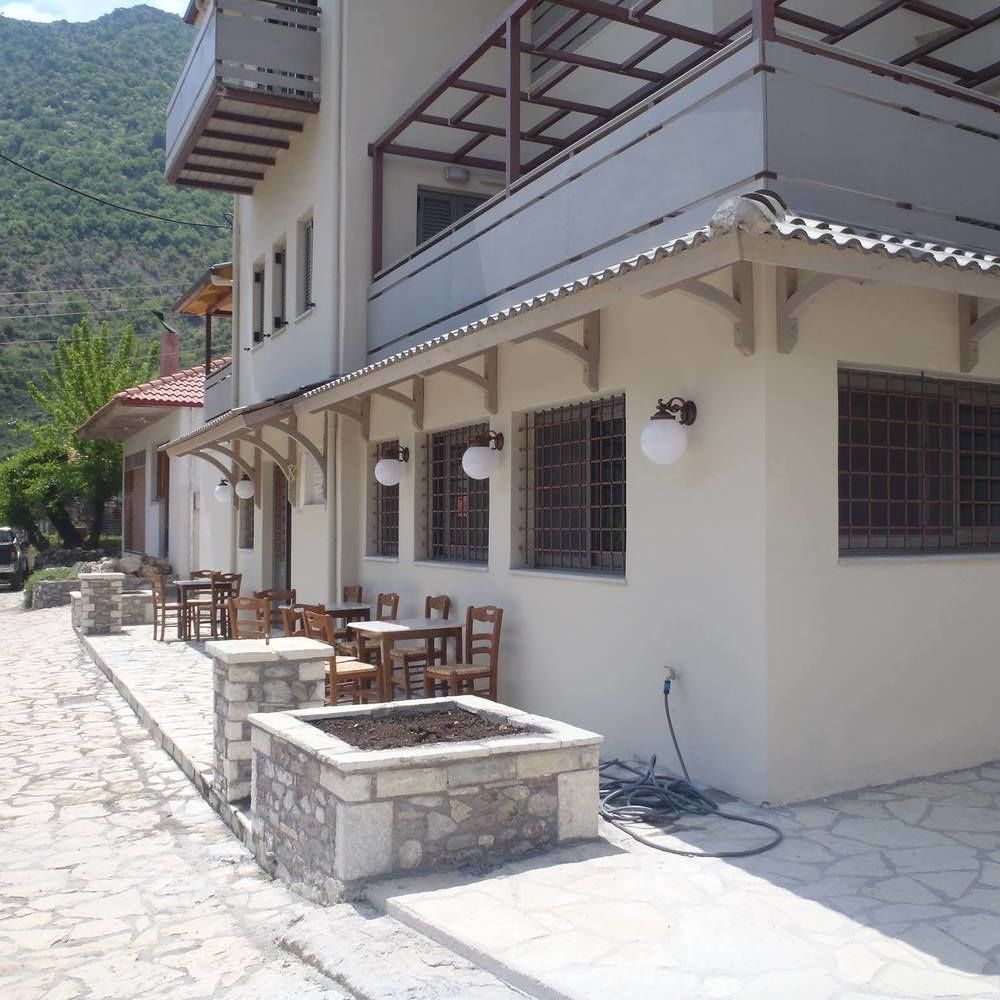 To Greki Hotel Livartzi Exterior foto